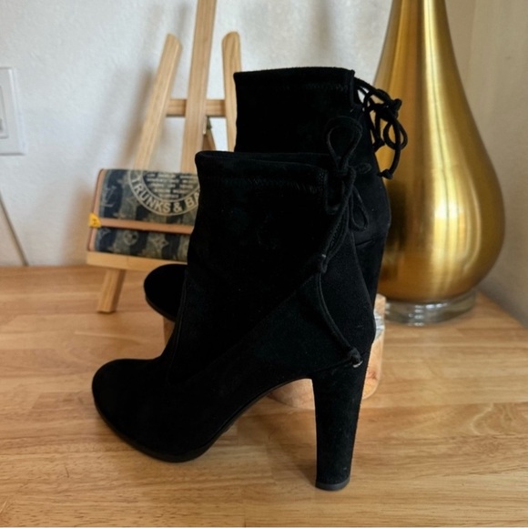Stuart Weitzman Catch Tie-Back Suede Ankle
Boot Size 6.5 - Picture 6 of 14